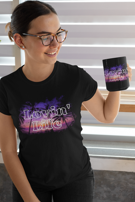 Lovin' Life - Premium T-Shirt
